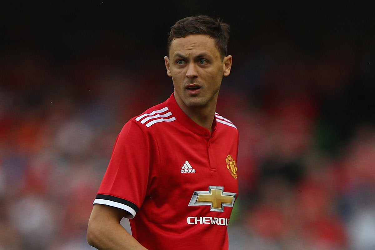 在峡谷中投 在峡谷中投